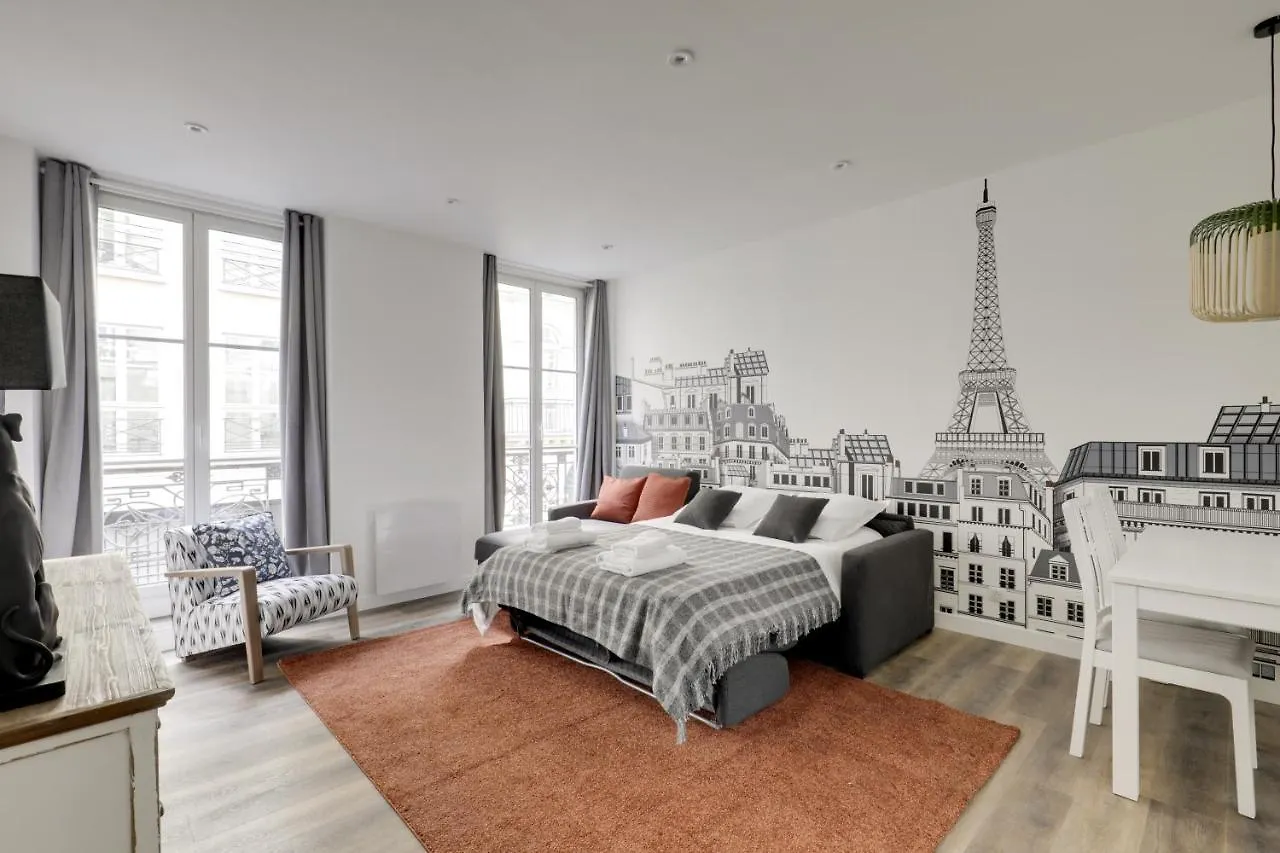 Ac 4P Apt - Louvres Place Vendome Paris Center By Weekome 0*,  France